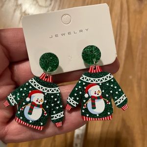 ADORABLE SNOWMAN UGLY SWEATER EARRINGS SOOO CUTE!!!! VERY SPARKLY TOO!! 🤗💕🎄
